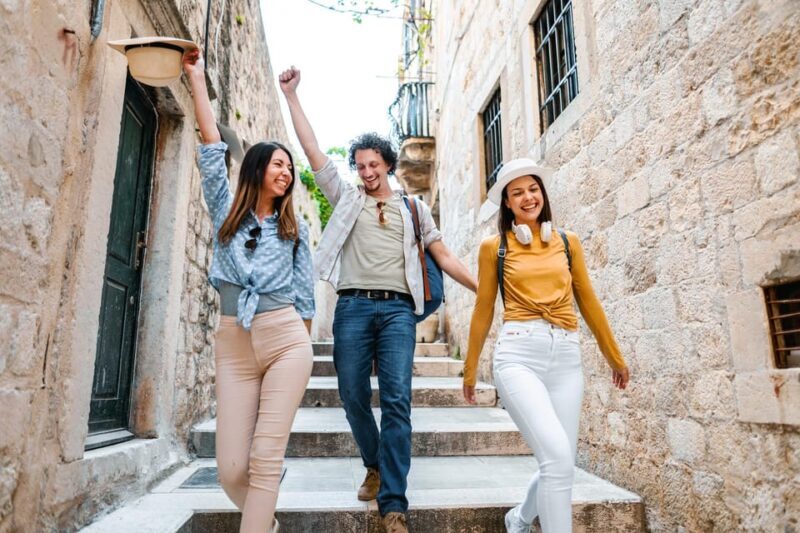 Vallettas Historic Charm: A Guided Walking Tour - Key Points