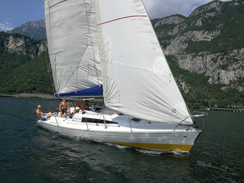 Valmadrera: Lake Como Sailing Trip With Prosecco and Snacks - Safety and Equipment Requirements