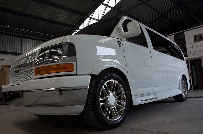 Van Private Ultra Luxury with Driver EN San Miguel DE Allende - The Sum Up