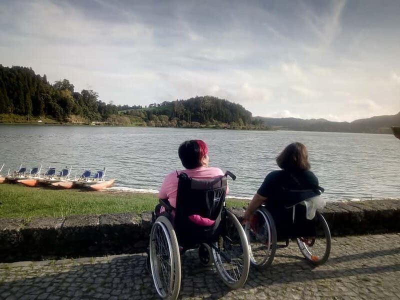 Van Tour Furnas (Full Day) - FAQs