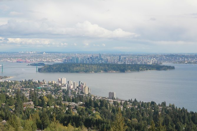 Vancouver and Capilano Park Private Tour - Discover Capilano Park