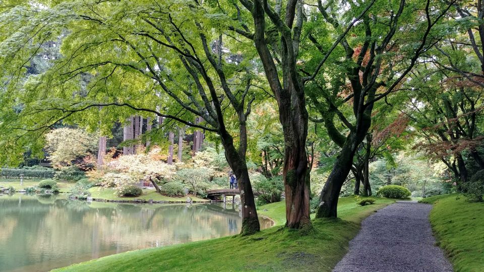 Vancouver: Botanical Gardens Tour and Museum of Anthropology - Exploring Nitobe Memorial Garden