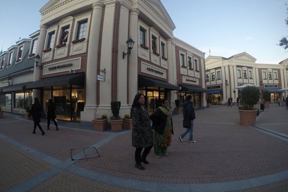Vancouver Branded Shopping Tour Private - Customizing the Experience