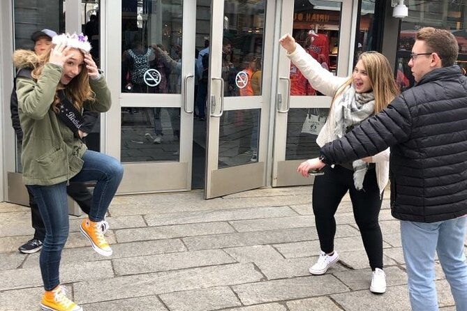 Vancouver City Scavenger Hunt Excursion by Wacky Walks - Inclusions and Exclusions