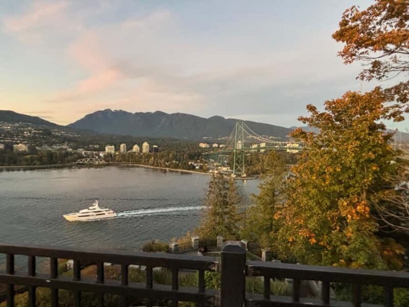 Vancouver: City Tour with Food Tasting and Pickup - Key Points