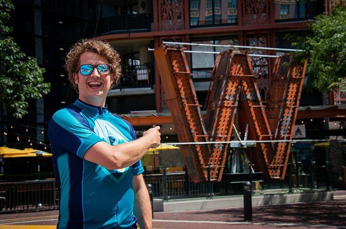 Vancouver Coal Harbour and Historic Gastown Walking Tour - Authentic Experiences and Highlights