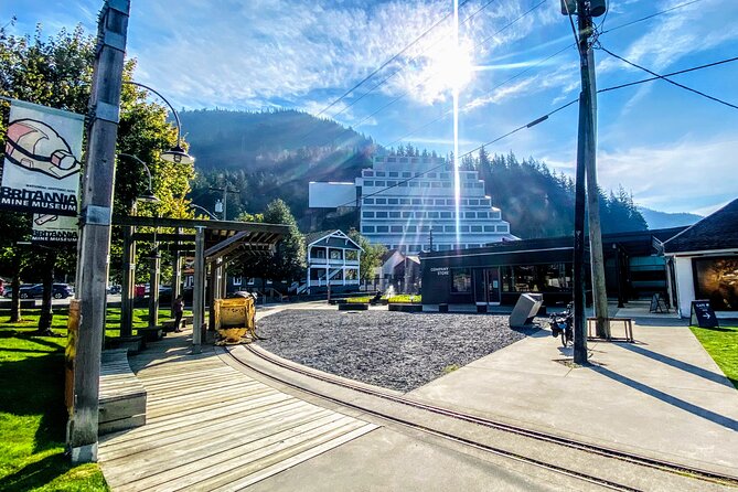 Vancouver Family Tour Squamish With Porteau Cove and Britannia Mine Private - Experiencing Sea-to-Sky Gondola