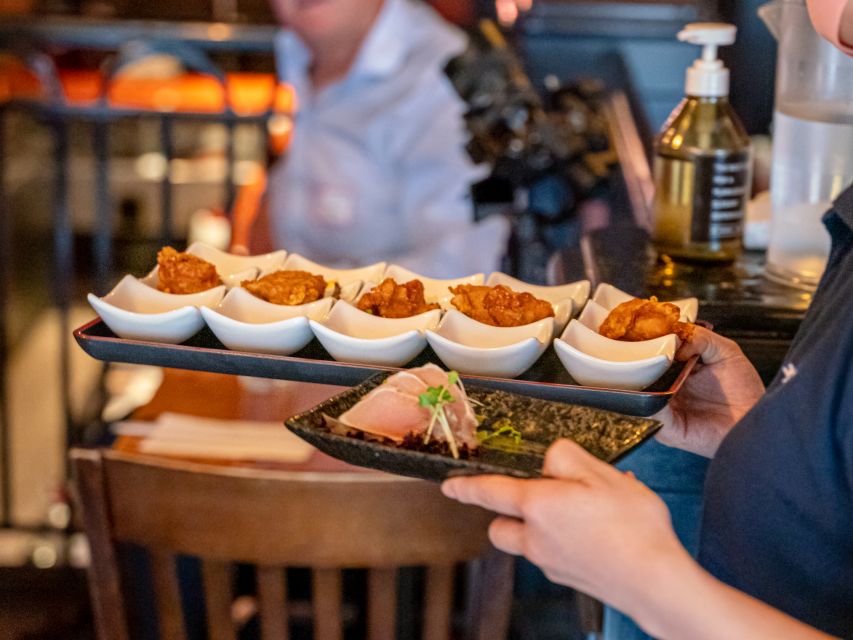 Vancouver: Gastown Walking Food Tour - Meeting the Tour Guide