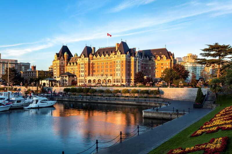 Vancouver island: Victoria & Butchart Gardens day tour - The Review from Travelers