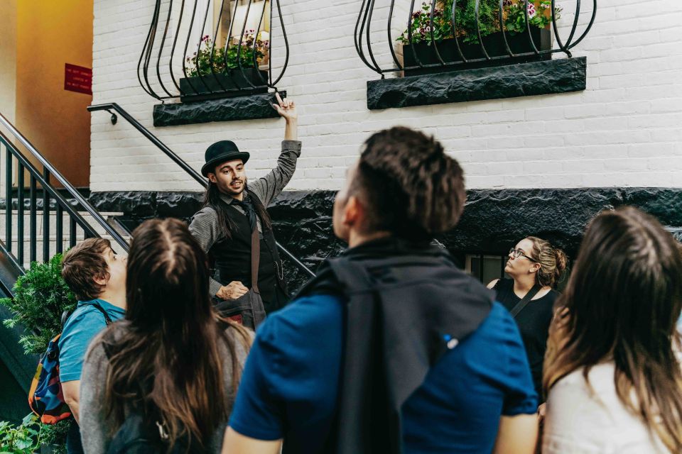 Vancouver: Lost Souls of Gastown Tour - Suitable for Adult Audiences