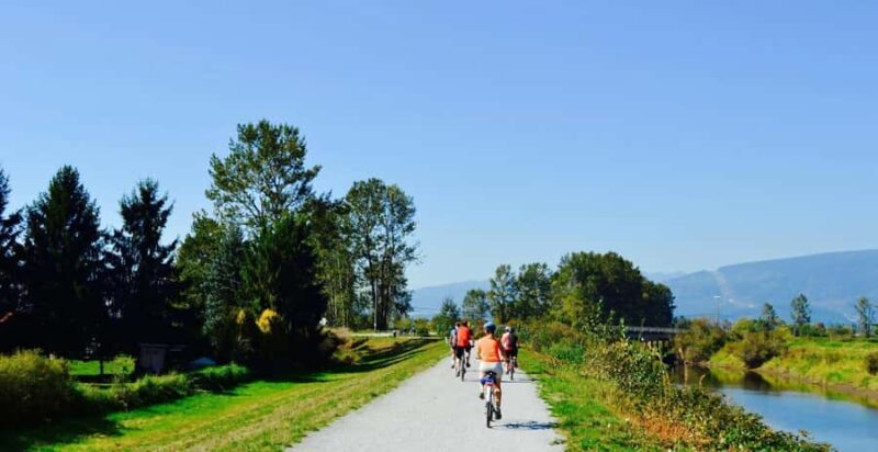 Vancouver: Lynn Canyon Park Hike & Pitt Meadows Bike Tour - Why This Tour Offers Great Value