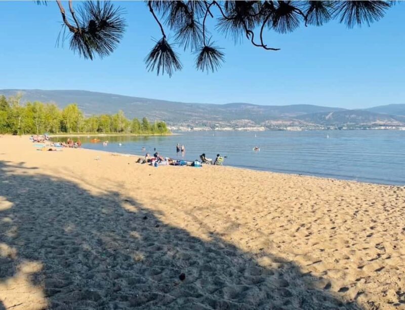 Vancouver: Private Kelowna Wine Country & Bike Tour - Key Points  