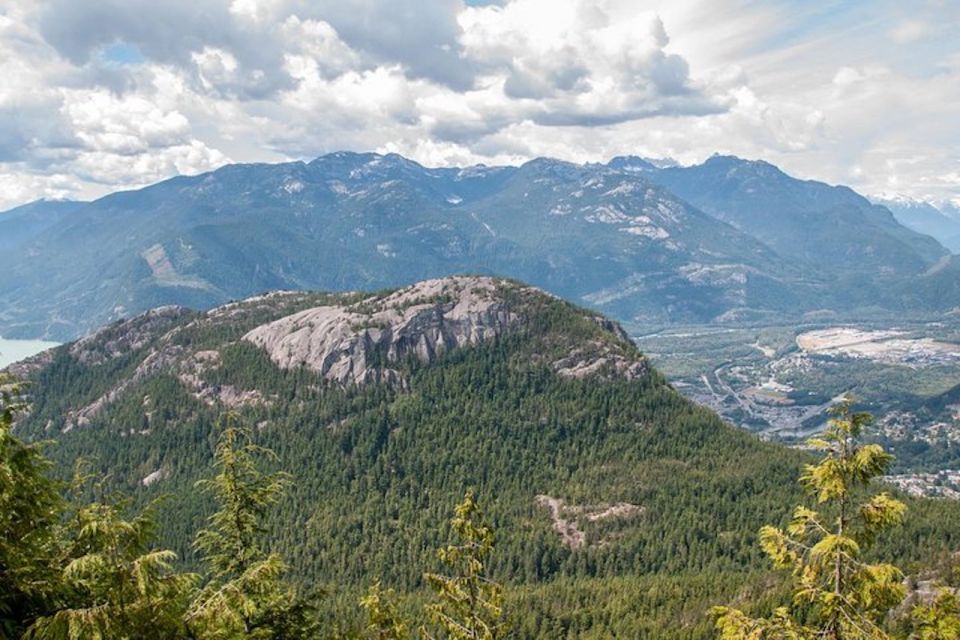 Vancouver: Stawamus Chief Hike and Local Brewery Tasting - Challenging Trail Features
