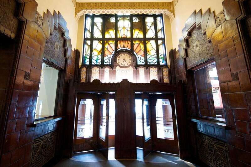 Vancouver: The Sinners and Sweets Tour - An In-Depth Look at the Sinners and Sweets Tour