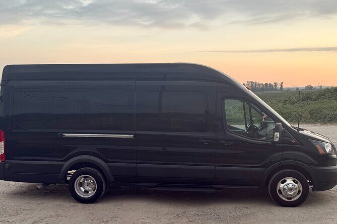 Vancouver to Kelowna Private Group Transfer up to 14 passengers - Practical Considerations and Tips