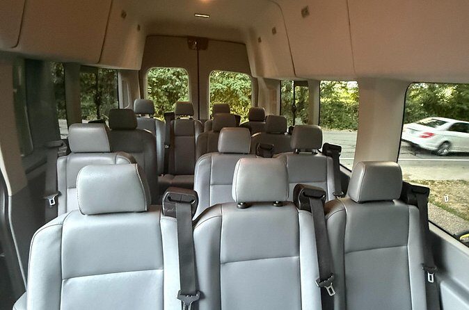 Vancouver to Kelowna Private Group Transfer up to 14 passengers - FAQ