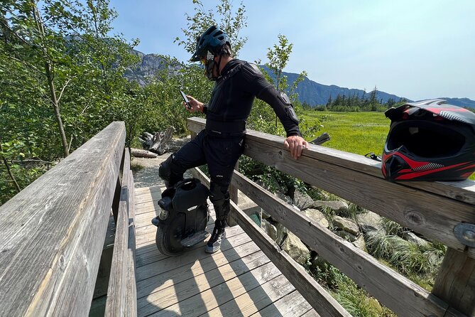 Vancouver to Squamish: Private E-Scooter Tour With Car Transfer - Meeting Information