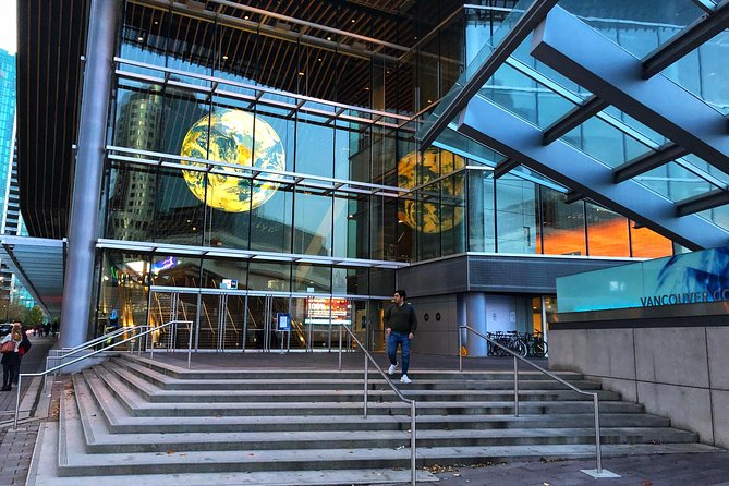 Vancouver Top Attraction Highlights Tour Private With Capilano - Professional Driver/Guide