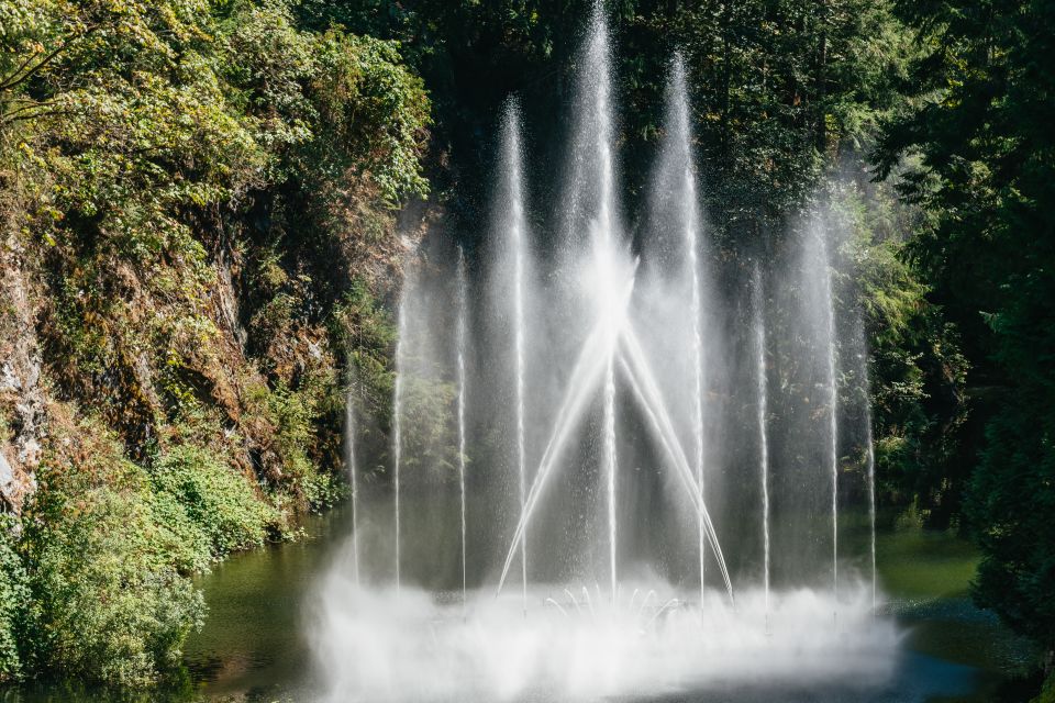 Vancouver: Victoria, Gulf Islands Cruise, & Butchart Gardens - Guided Tour of Victoria