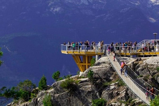 Vancouver Winter Fun at Peak to Peak Gandola in Whistler & Squamish Tour Private - Scenic Drive Along Howe Sound