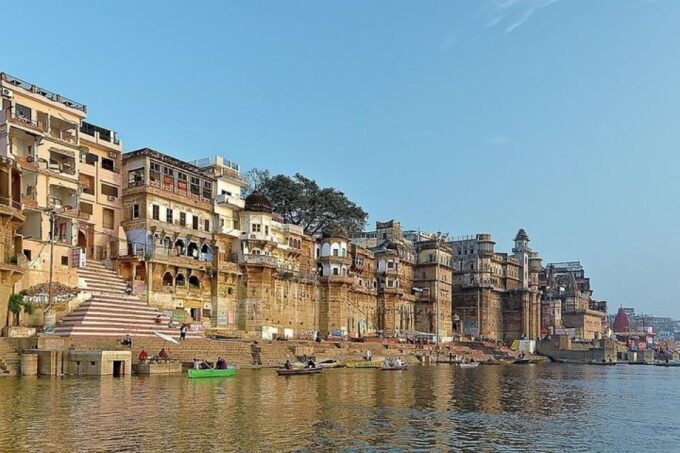 Varanasi: Morning Tour With Yoga Session and Boat Ride - Tips for Participants