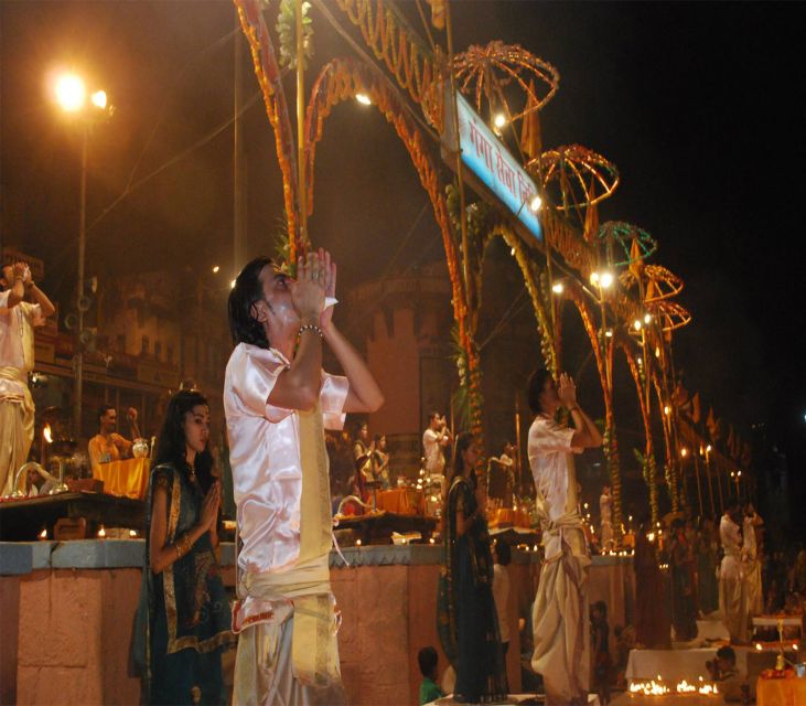 Varanasi: Night Boat Ride, Aarati Ceremony and Dinner - Aarti Ceremony Explained