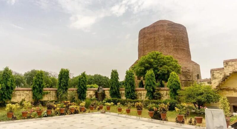 Varanasi: Private Guided Tour of Varanasi and Sarnath - Experience Features