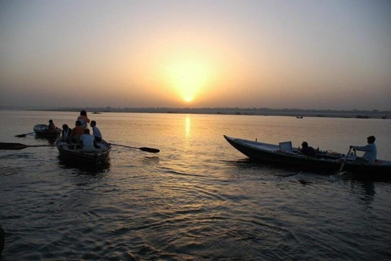 Varanasi: Private Guided Tour With Sunrise Boat Ride - Major Attractions in Varanasi