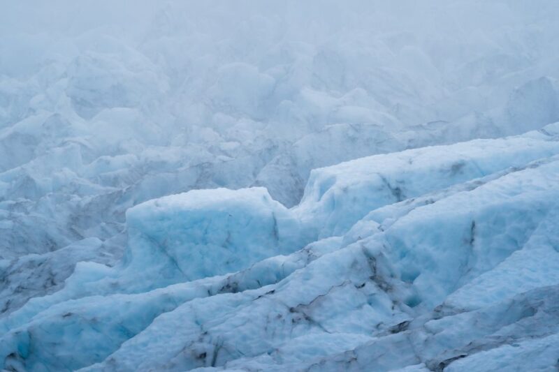 Vatnajökull Glacier: Ice Cave Discovery Group Tour - Safety Procedures and Equipment