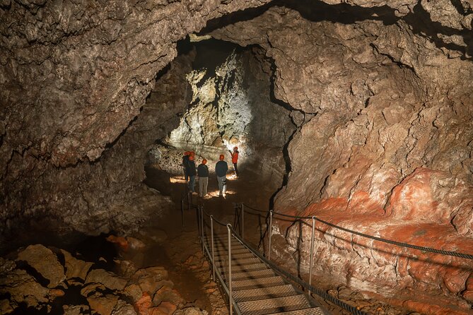 Vatnshellir Cave Tour - Accessibility and Fitness Requirements