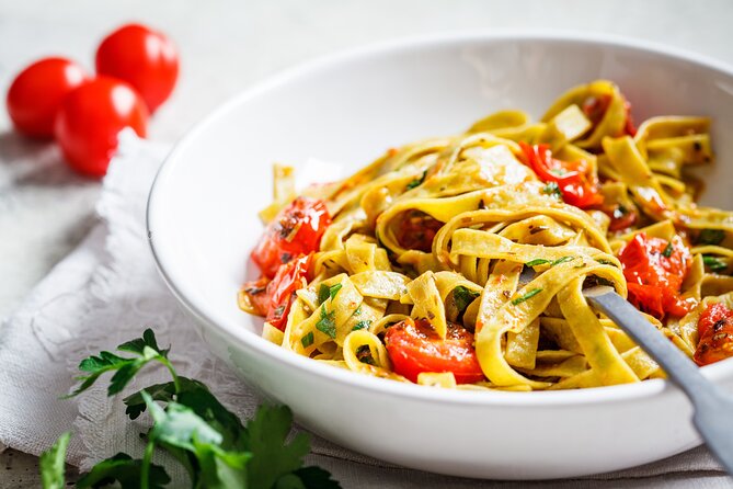 Vegan Cooking Class in Florence: Pasta Making, Wine & Beautiful Views! - Meeting Point and Logistics