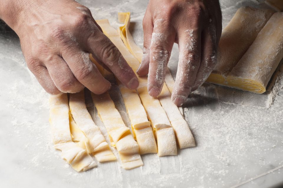 Veneto: Amarone Cooking and Tasting Experience in a Villa - Language and Pickup Details