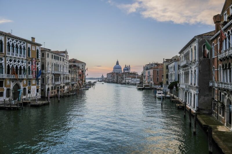 Venice: 2-Hour Private Photo Walk - Breaking Down the Details