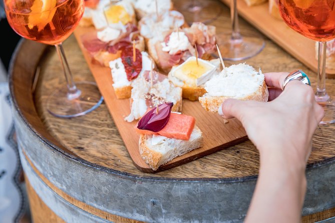 Venice Casanova Tour: Private Itinerary to Discover Casanova Sites in Venice - Group Size and Accessibility