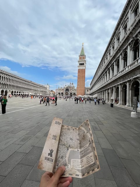 Venice City Escape: Hunting for LOMO Dal Capelon - Discovering Hidden Beauties of Venice