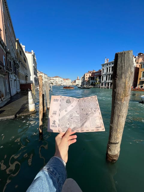 Venice City Escape: Hunting for LOMO Dal Capelon - Catching the Criminal Causing Panic