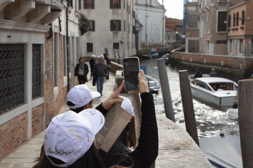 Venice City Escape: Hunting for LOMO Dal Capelon - Benefits of Participation