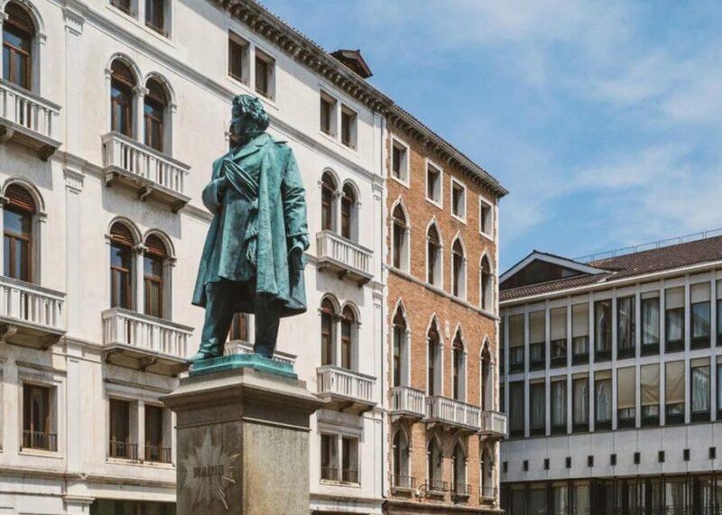 Venice: City Highlights and Hidden Gems Walking Tour - Important Information