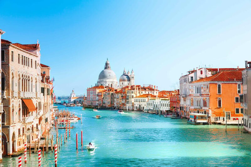 Venice City Walking Tour With an APP - Meeting Point and Requirements