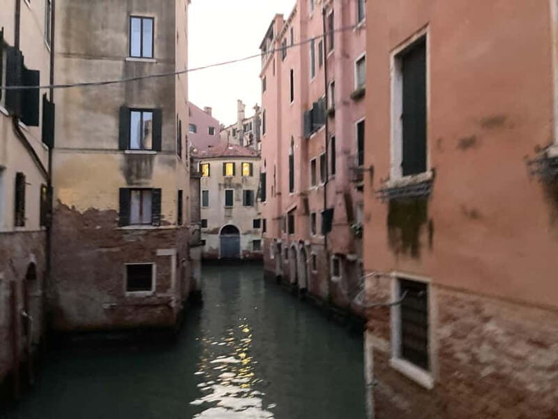 Venice: Crimes, Legends, and Mysteries Sunset Tour - The Itinerary in Detail