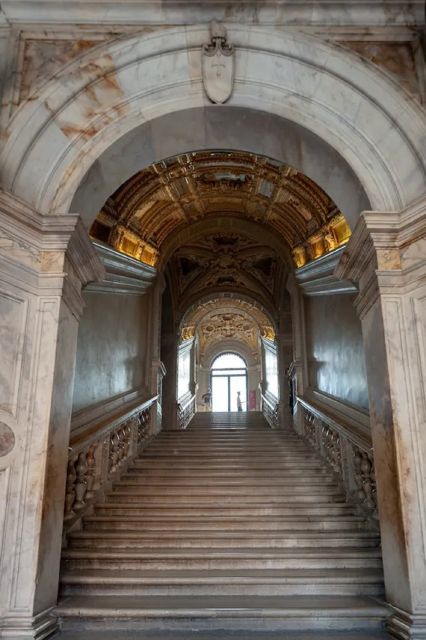 Venice: Doges Palace & Bridge of Sighs Small Group Tour - The Guided Tour Through the Prisons and Bridge of Sighs