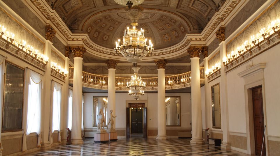 Venice: Doges Palace Skip-The-Line Ticket With Guidebook - Accessibility and Restrictions