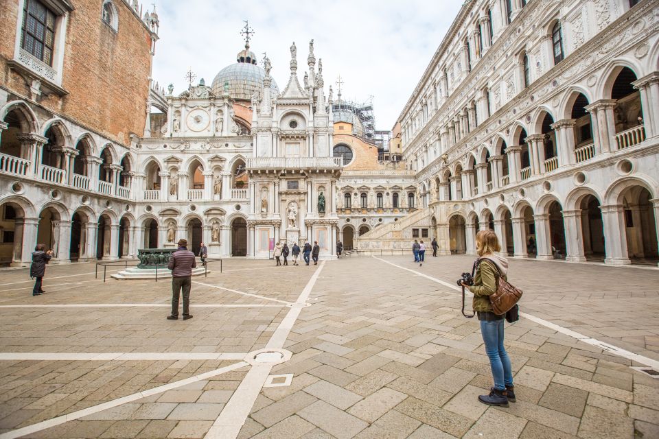 Venice: Doges Palace Skip-The-Line Tour With Prisons - Architectural Wonders of Venice