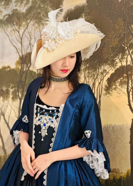 Venice: Dress-Up Experience - Duration and Group Size