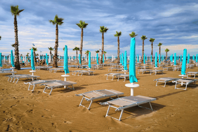 Venice: Explore Chioggia and Sottomarina With Train+Bus - Convenient Train and Bus Travel