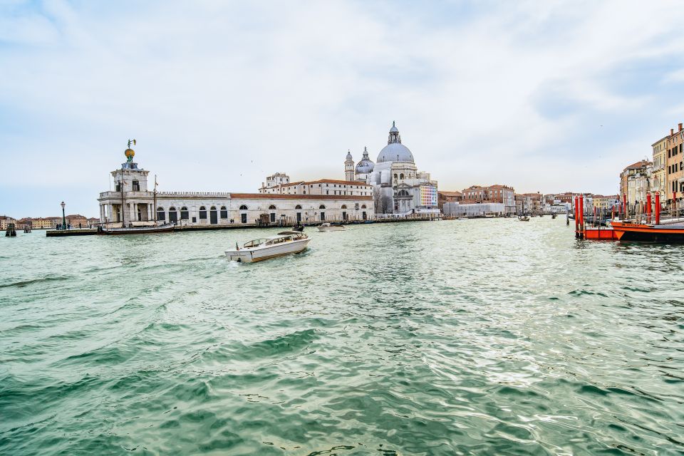 Venice: Grand Canal Boat Tour - Inclusions and Exclusions