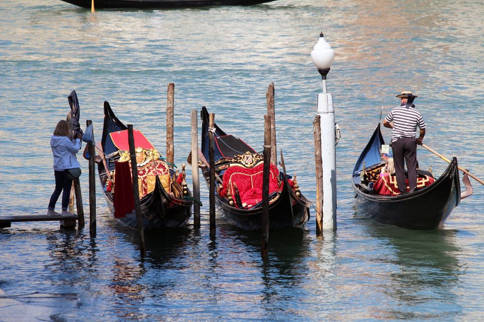 Venice: Grand Canal by Gondola With Live Commentary - Customer Reviews