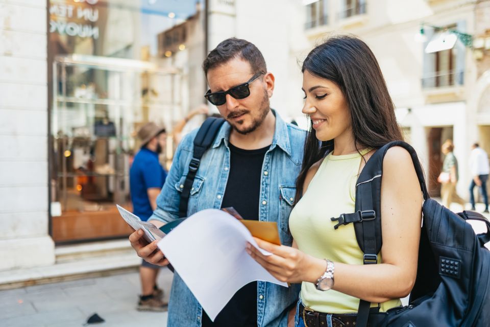 Venice: Grand Canal Gondola Ride With App Commentary - Inclusions