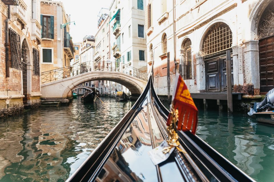 Venice: Grand Canal Gondola Ride With App Commentary - Important Information