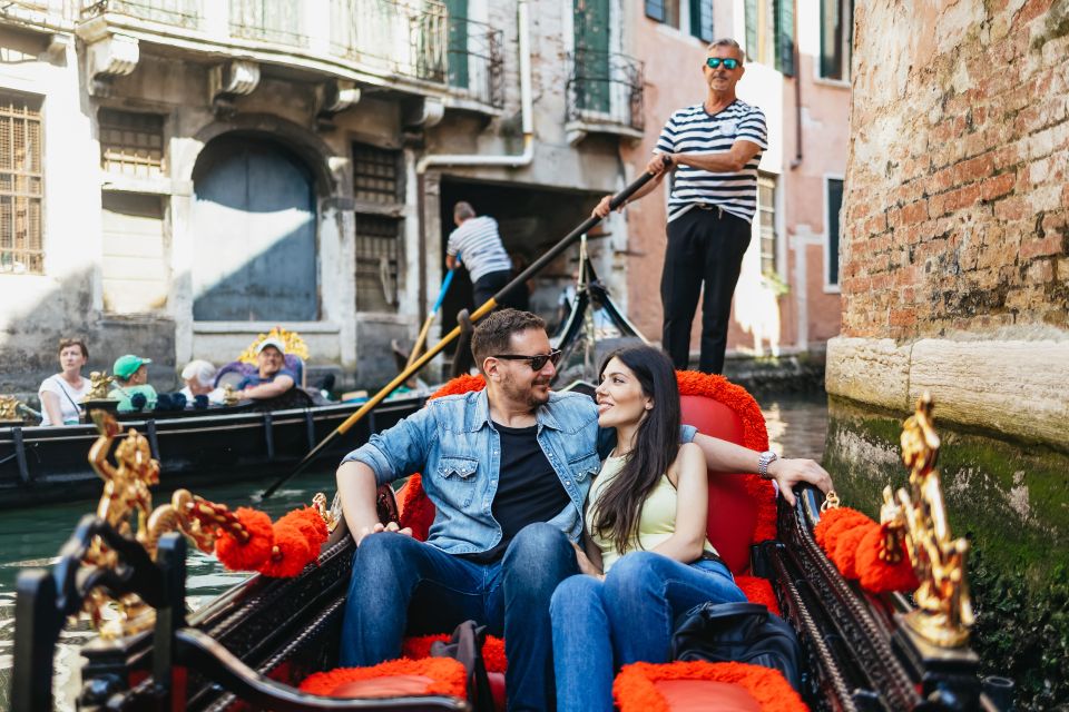 Venice: Grand Canal Gondola Ride With App Commentary - Frequently Asked Questions